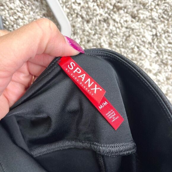 SPANX Leggings Women’s Medium SPANXshape Faux Leather Black Metallic - Picture 3 of 9